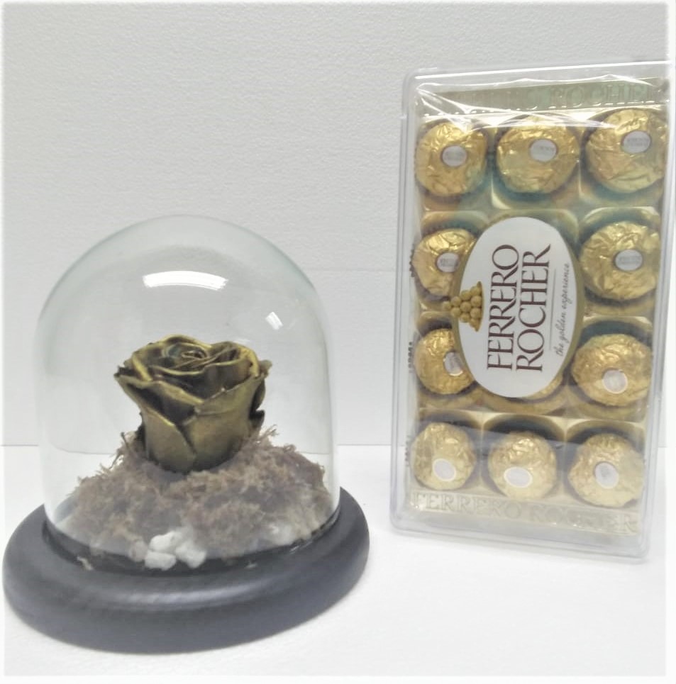 Rosa Preservada en Cpula y Bombones Ferrero Rocher 150 grs