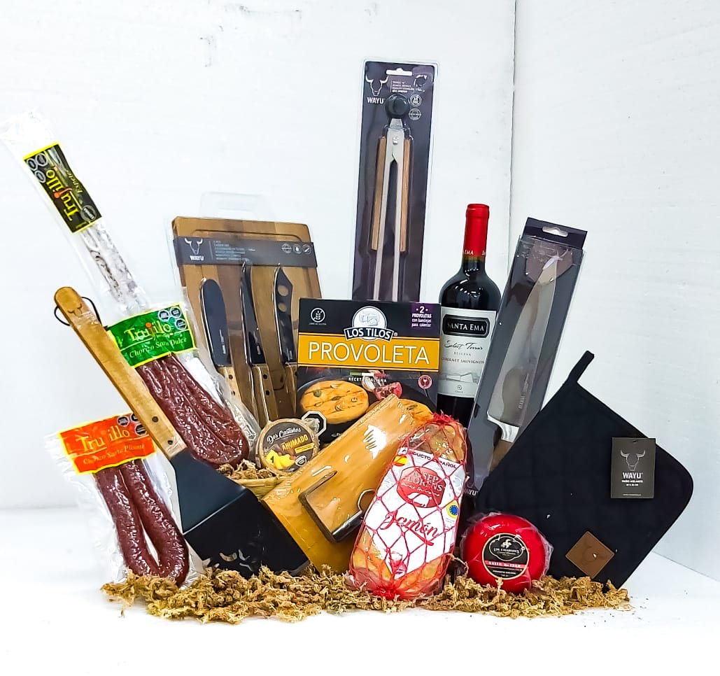 Chorizo Sarta Dulce, Chorizo Sarta Picante, Kit Serrano, kit de Cuchillos, Provoleta, Cuchillo de Acero, Quesos, Vino, Pao Aisl