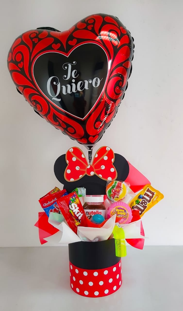 Caja de Minnie con Dulces y Globo