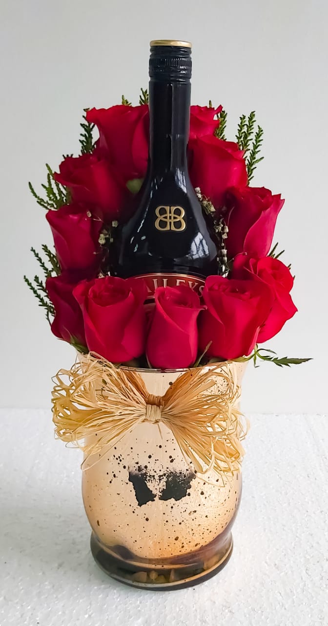 Florero 12 Rosas con Baileys 750cc